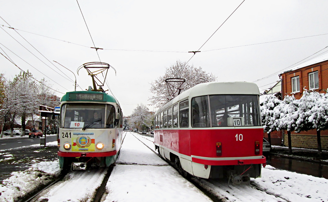 Władykaukaz, Tatra T4DM Nr 241; Władykaukaz, Tatra T4DM Nr 10