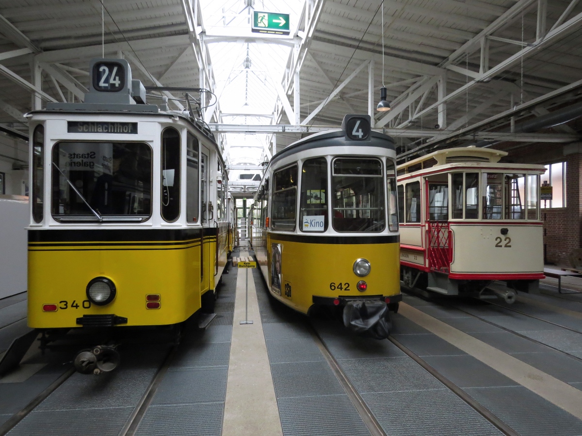 Штутгарт, Двухосный моторный Herbrand № 340; Штутгарт, Esslingen GT4 № 642; Штутгарт, Двухосный прицепной Esslingen № 22 Штутгарт, Двухосный моторный Herbrand № 340; Штутгарт, Esslingen GT4 № 642; Штутгарт, Двухосный прицепной Esslingen № 22