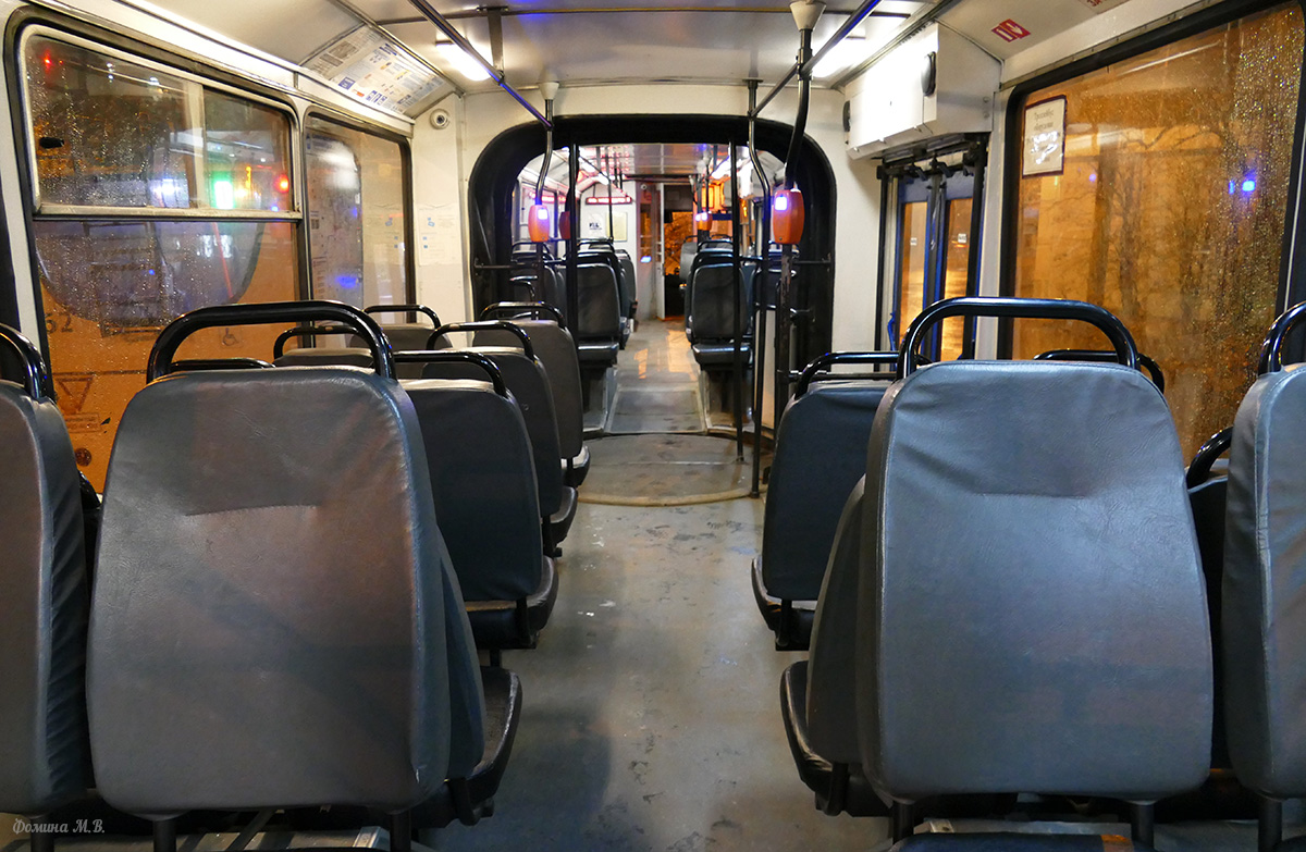 Санкт-Петербург, ВМЗ-6215 № 5121