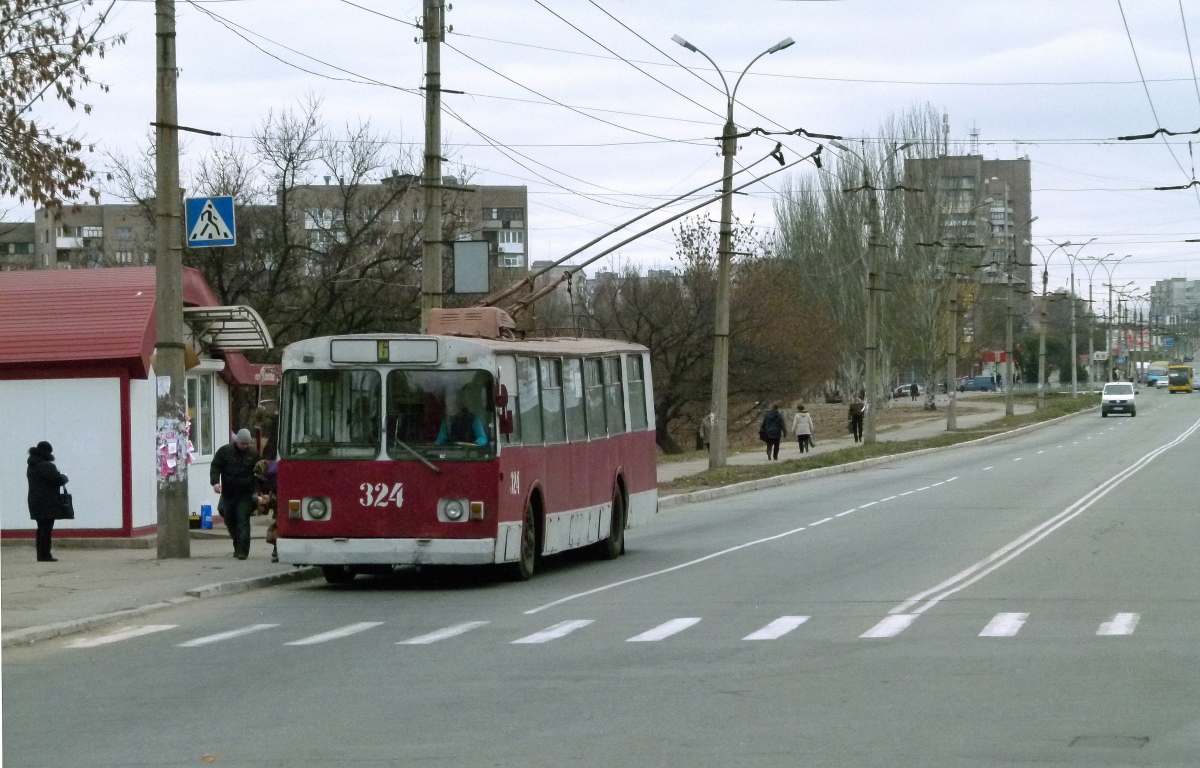 Алчевск, ЗиУ-682В [В00] № 324