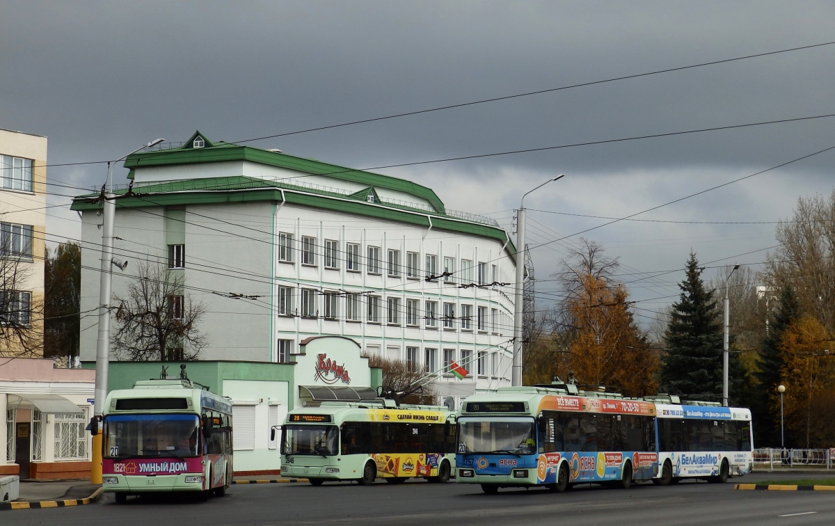 Гомель, БКМ 32102 № 1821; Гомель, БКМ 32102 № 1757