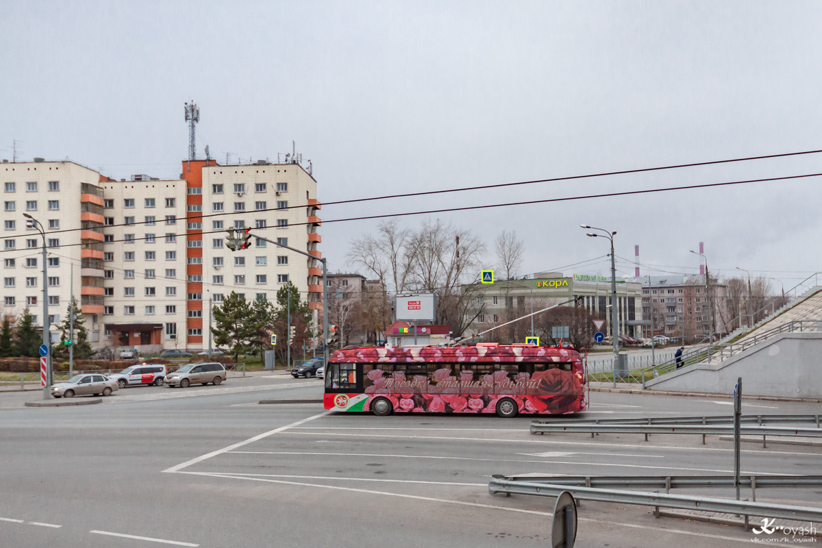 Казань, Тролза-5265.02 «Мегаполис» № 2371