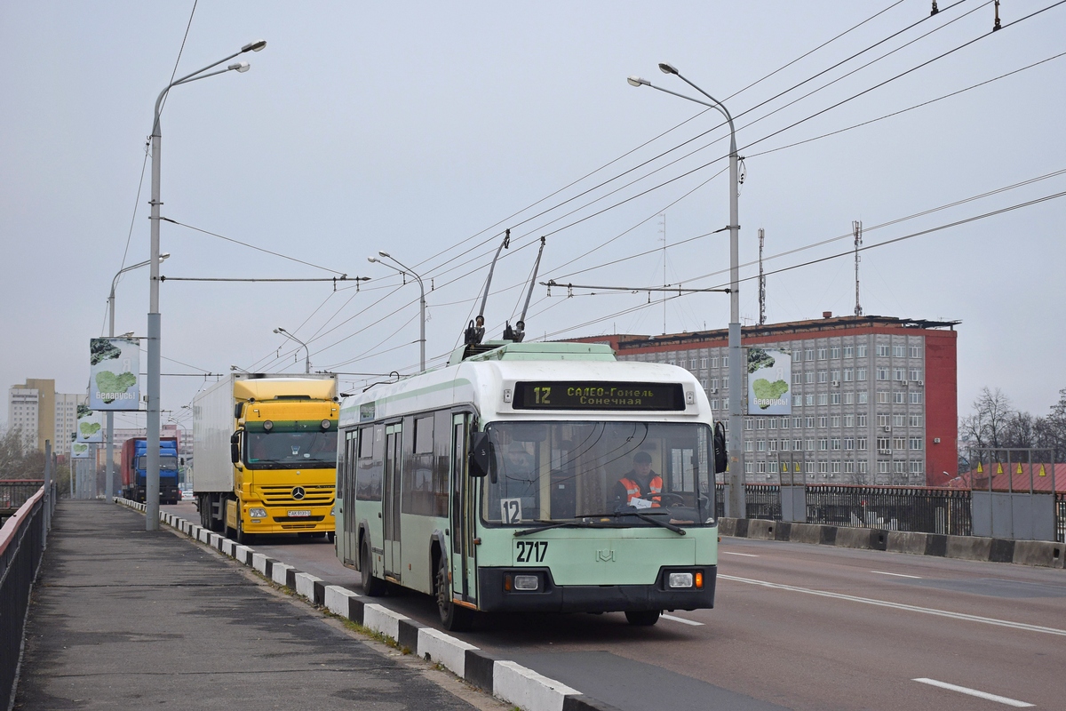 Гомель, БКМ 32102 № 2717