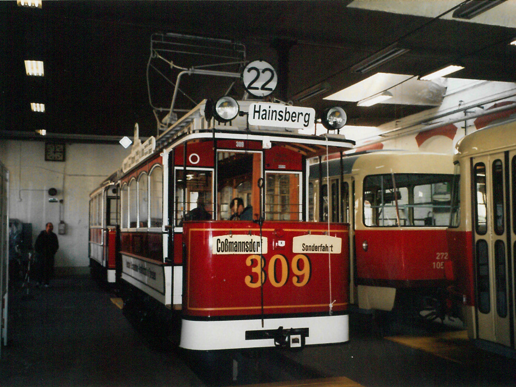 Dresden, Berolina 2-axle motor car # 309 (201 301)