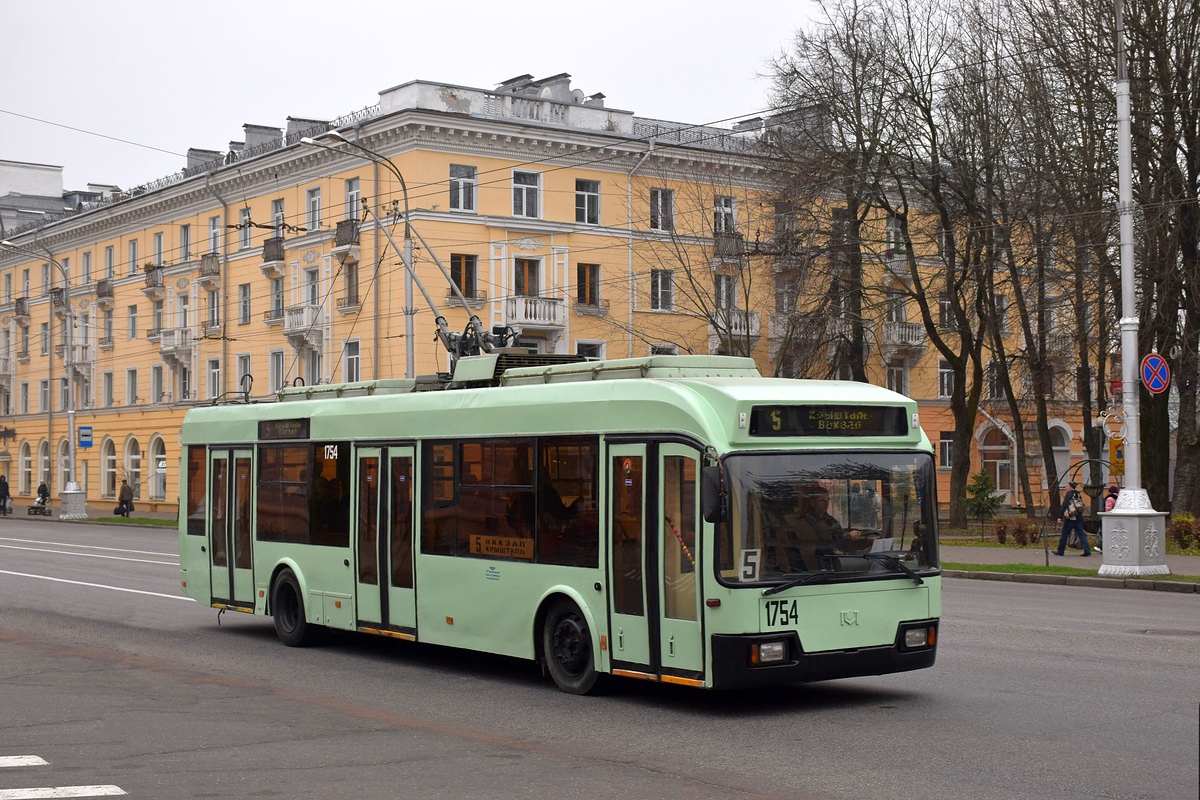 Гомель, БКМ 32102 № 1754