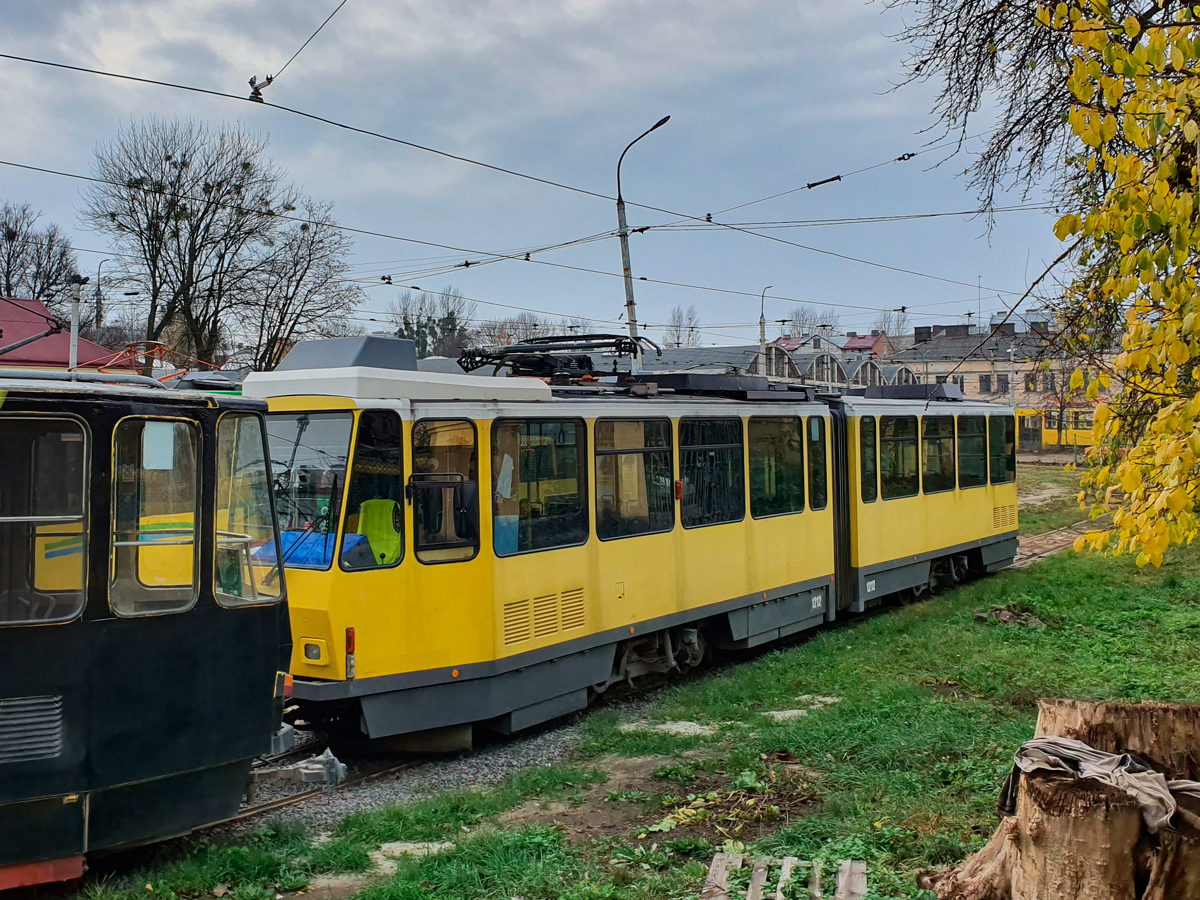 Львов, Tatra KT4DM № 1212