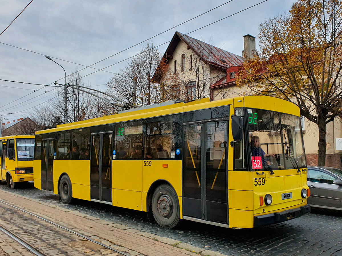 Львов, Škoda 14Tr89/6 № 559