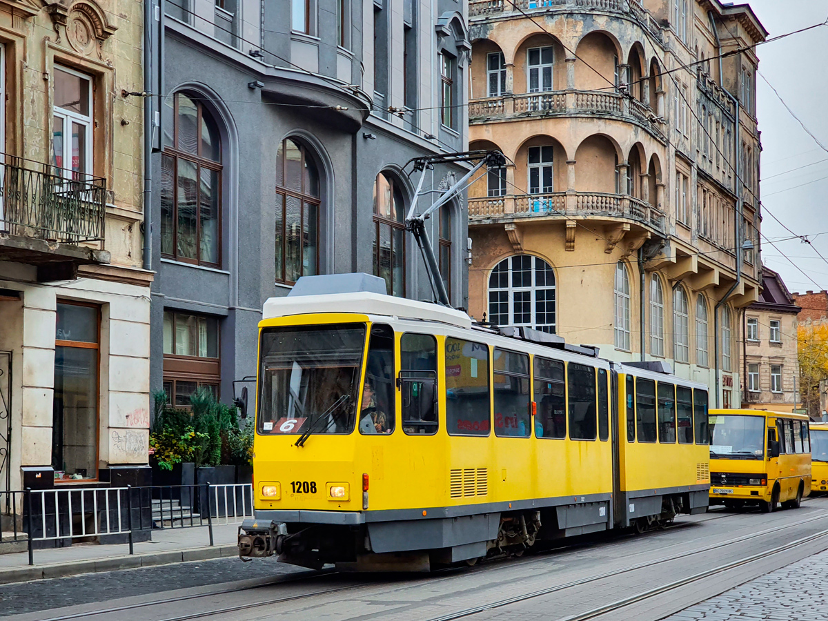 Львов, Tatra KT4DM № 1208