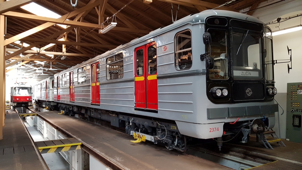 Прага, 81-717.1 № 2374