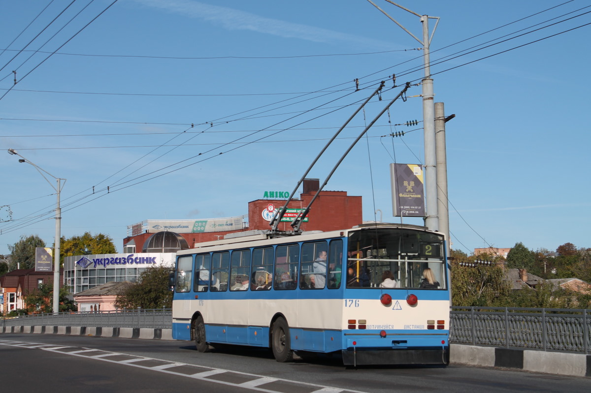Ровно, Škoda 14Tr17/6M № 176