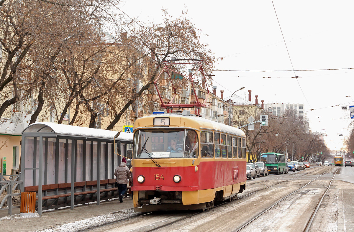 Yekaterinburg, Tatra T3SU № 154