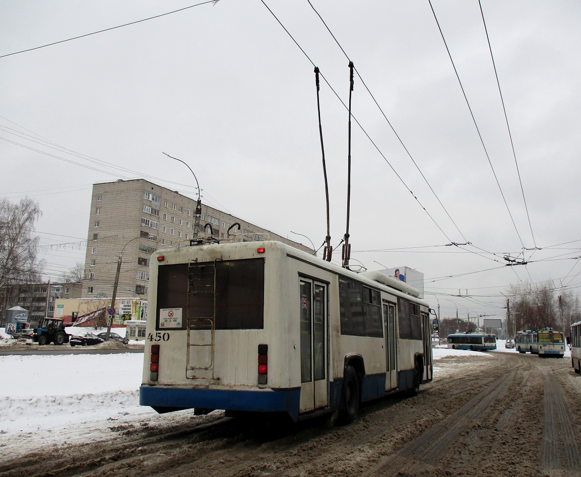 Киров, БТЗ-52764Р № 450