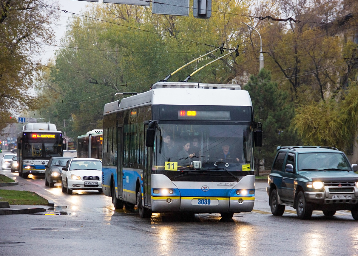 Almatî, YoungMan JNP6120GDZ (Neoplan Kazakhstan) Nr. 3039