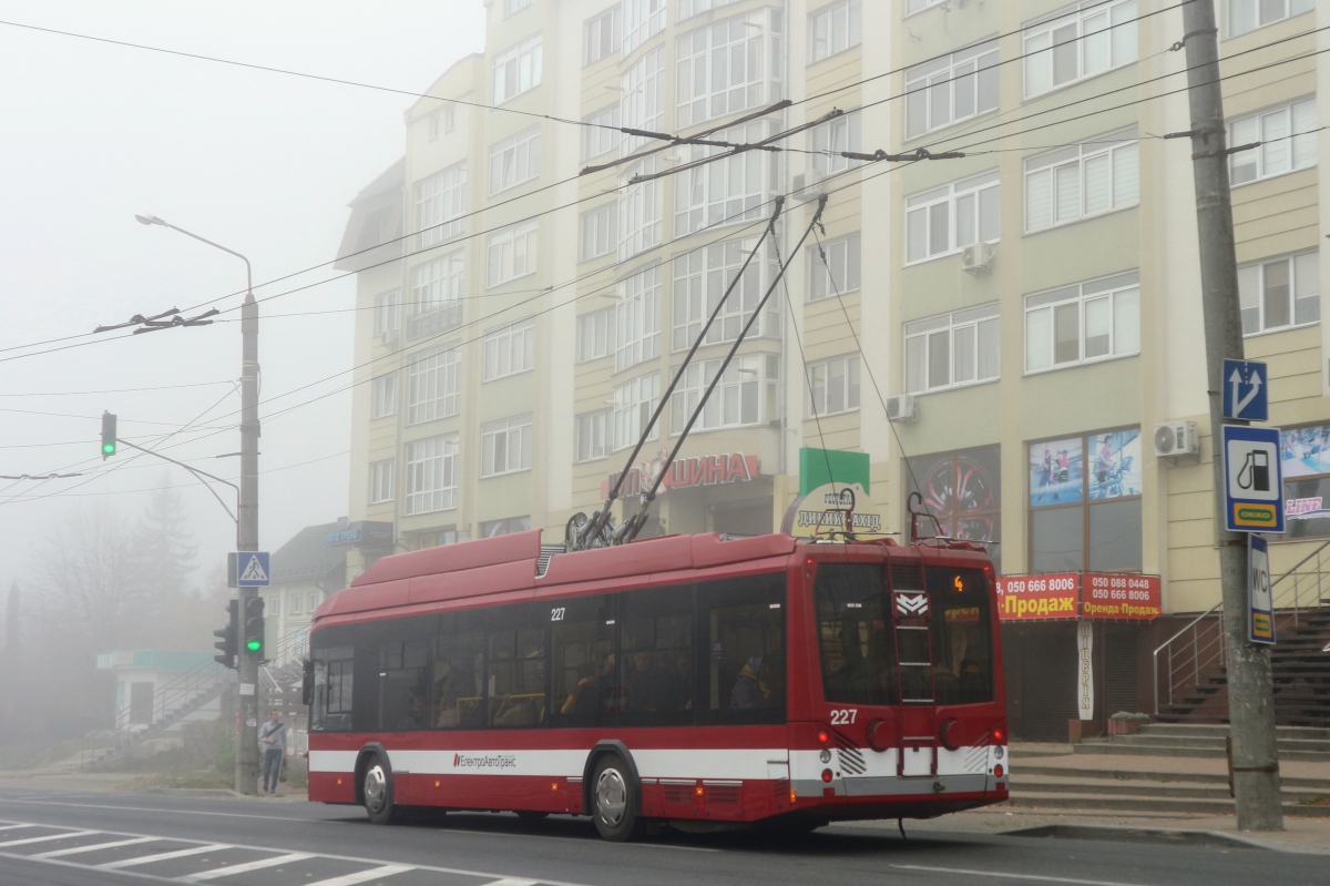 Ивано-Франкивск, БКМ 321 № 227