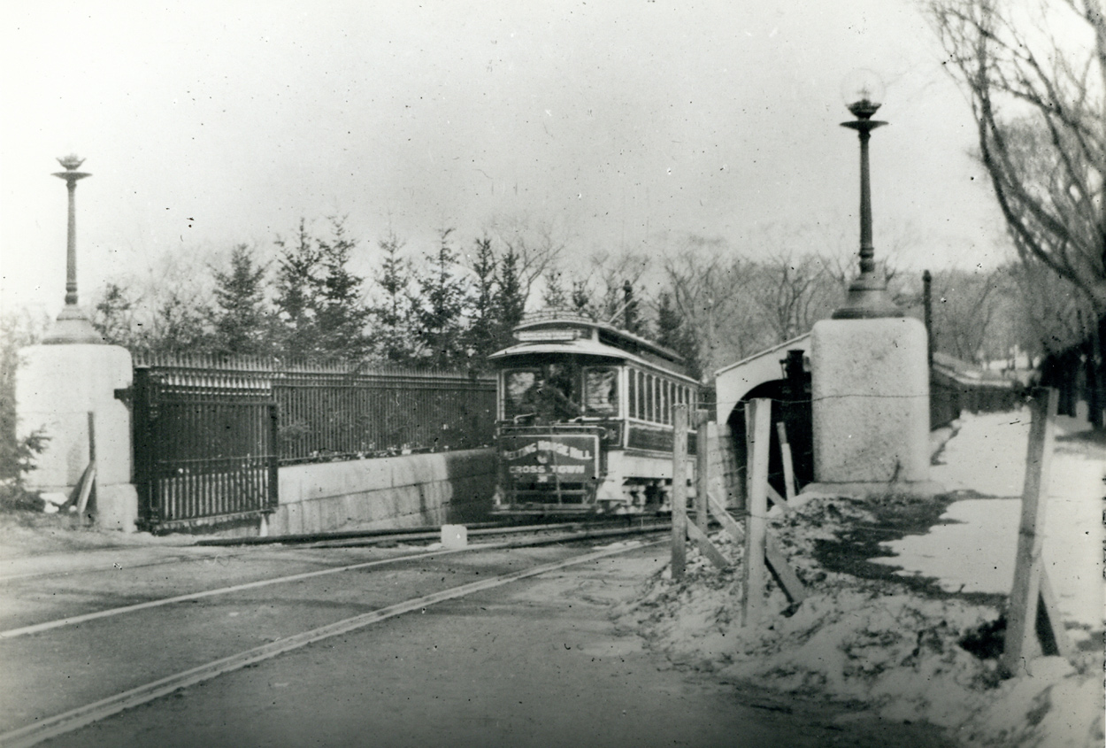 Boston, St. Louis West End Type 3 N°. 38; Boston — Old Photos — Street Railroads
