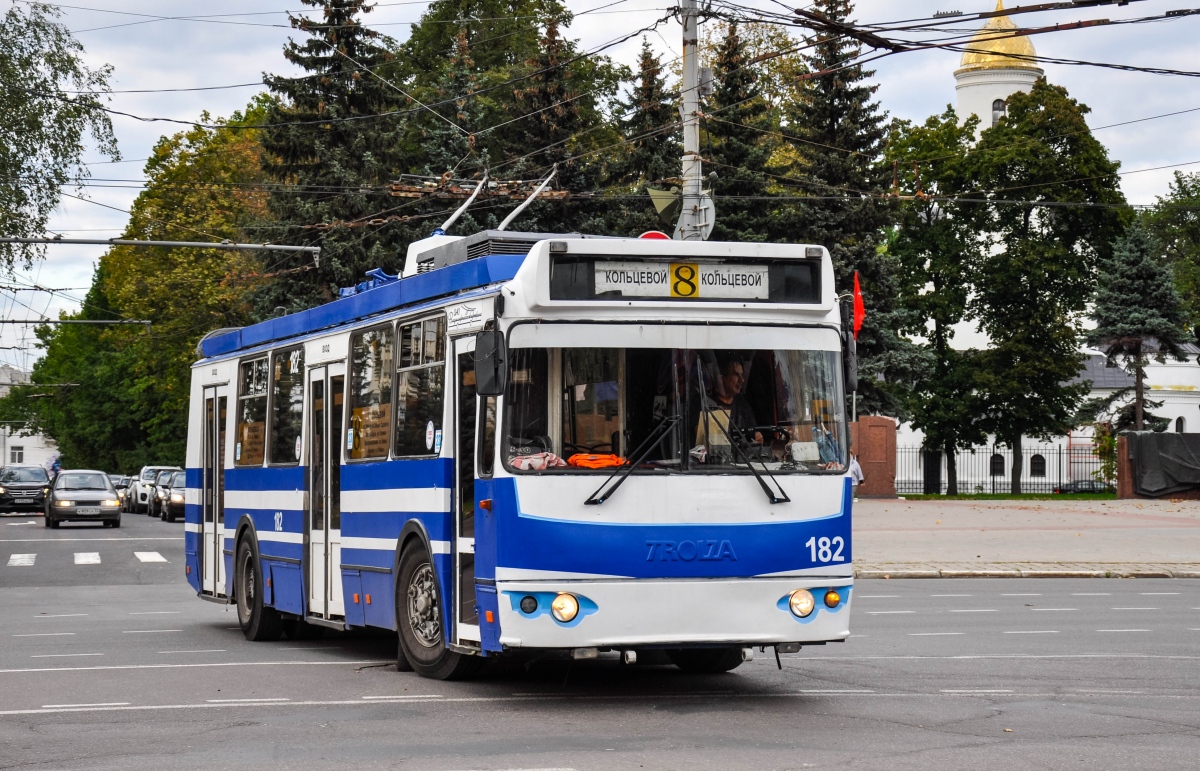 Vladimir, ZiU-682G-016.02 Br. 182