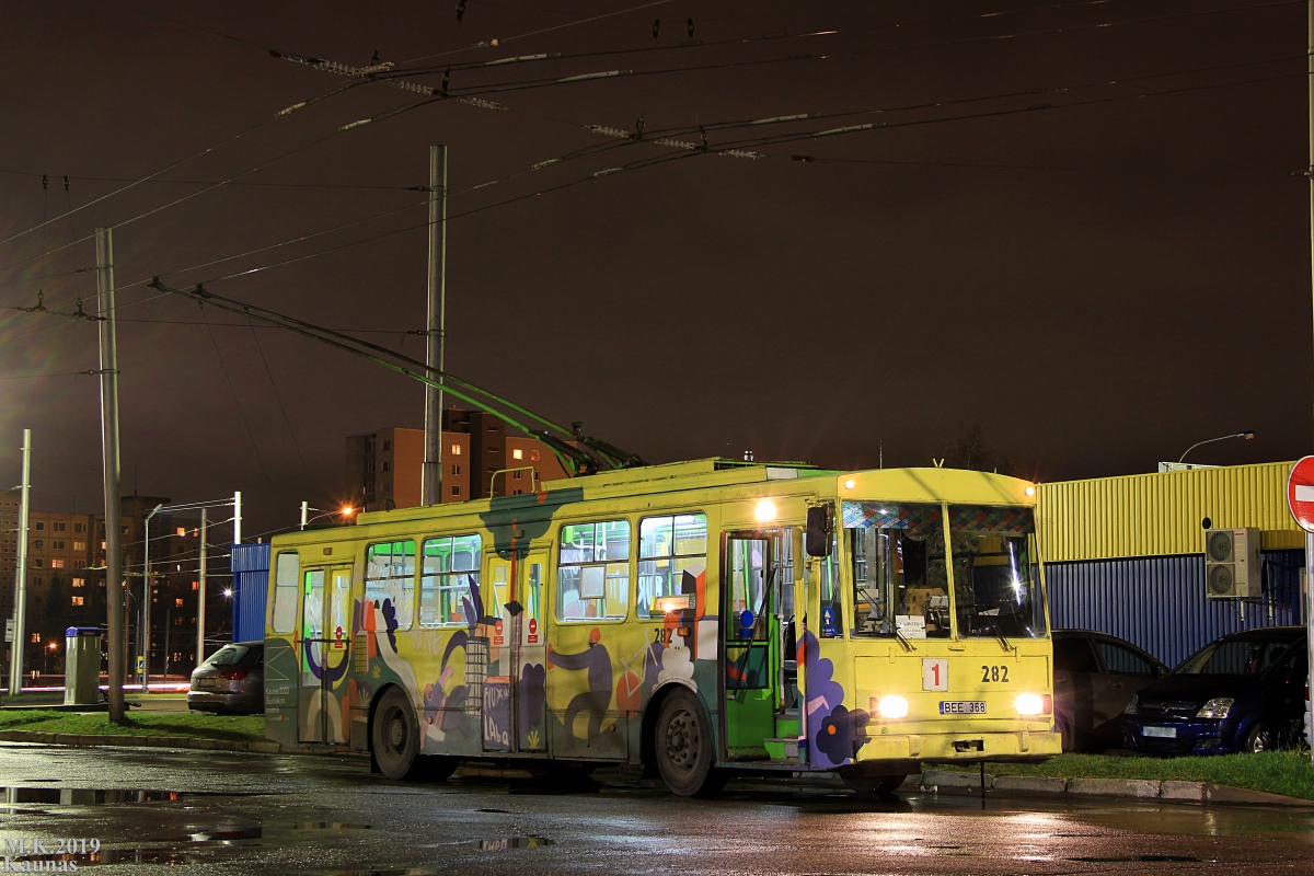 Каунас, Škoda 14Tr02/6 № 282