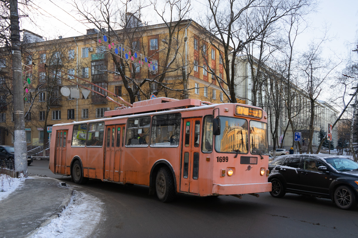 Нижний Новгород, ЗиУ-682 (ВМЗ) № 1699