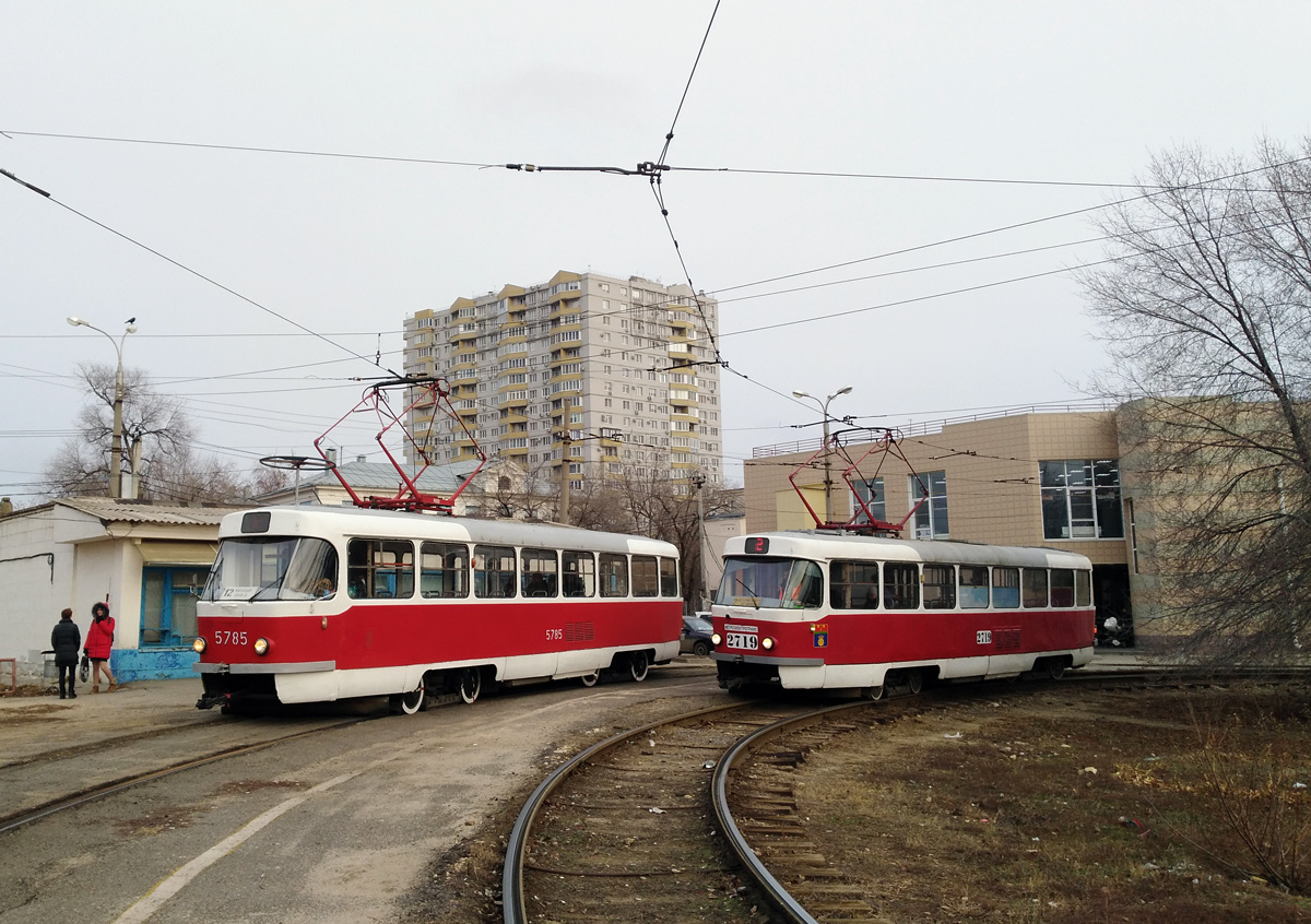 Volgogradas, Tatra T3SU nr. 5785; Volgogradas, Tatra T3SU nr. 2719 Volgogradas, Tatra T3SU nr. 5785; Volgogradas, Tatra T3SU nr. 2719