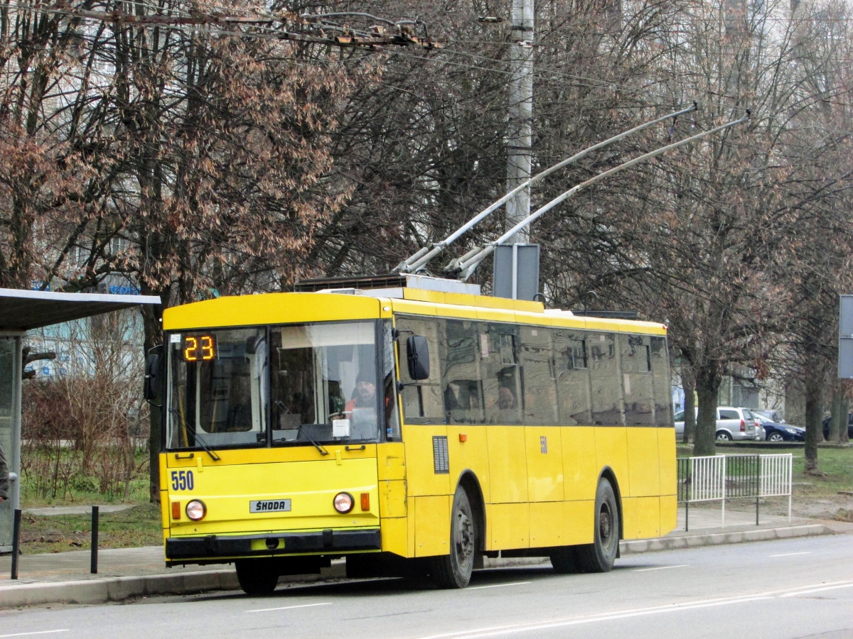 Львов, Škoda 14Tr89/6 № 550