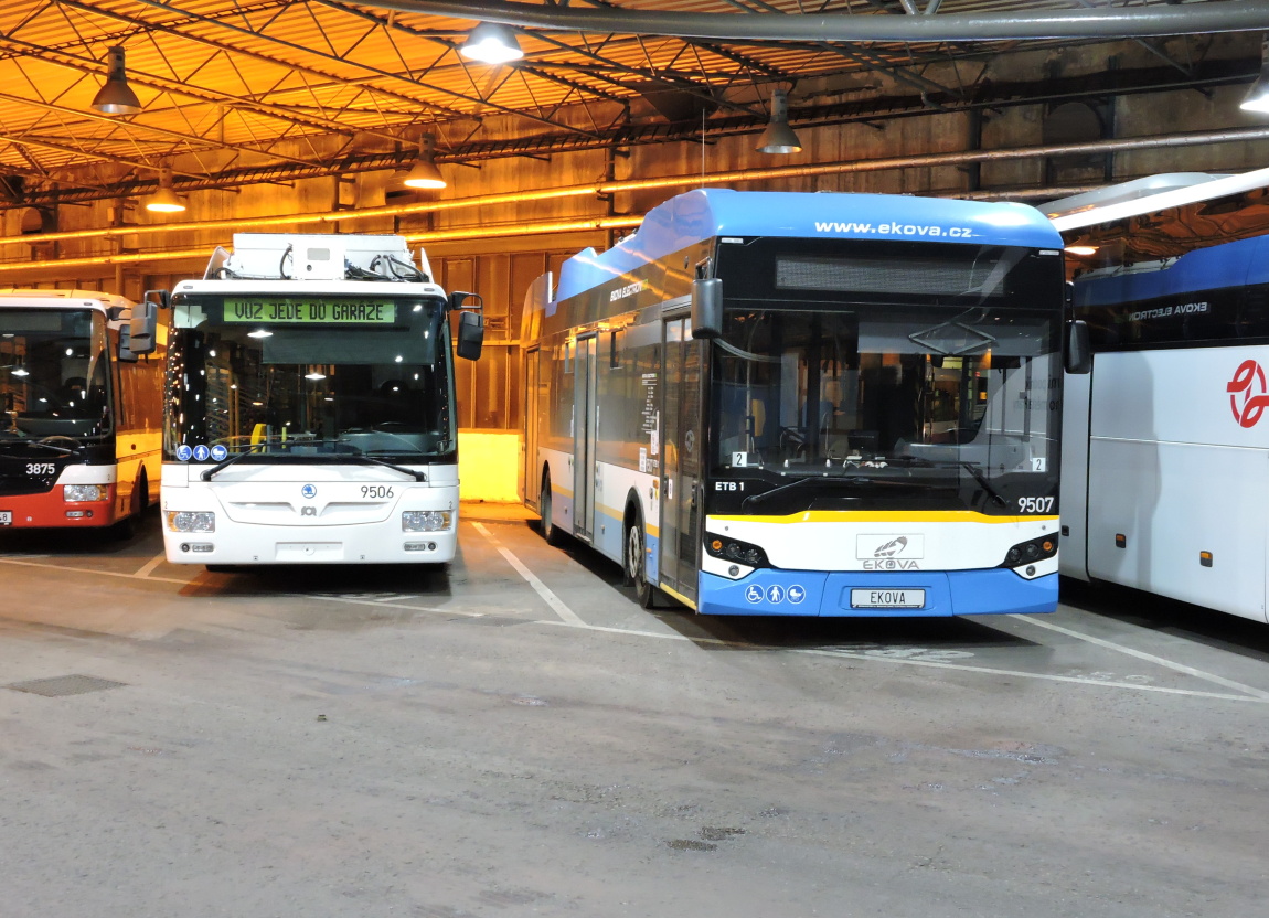Прага, Škoda 30Tr SOR № 9506; Прага, Ekova Electron 12T № 9507