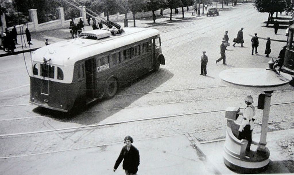 Kyjiw, YaTB-1 Nr. 13; Kyjiw — Historical photos