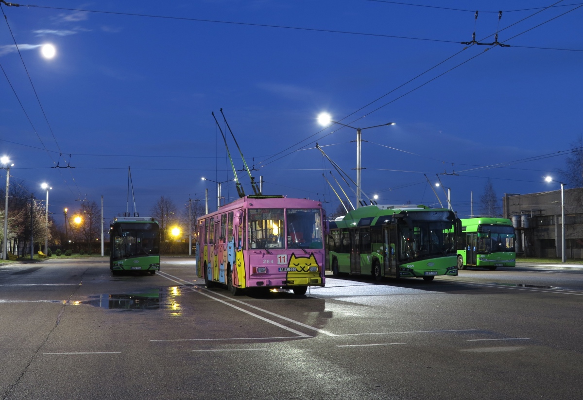 Каунас, Škoda 14Tr02/6 № 264; Каунас, Solaris Trollino IV 12 Medcom № 061; Каунас — Троллейбусный парк