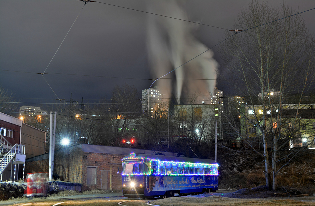 Vlagyivosztok, RVZ-6M2 — 229; Vlagyivosztok — Theme trams