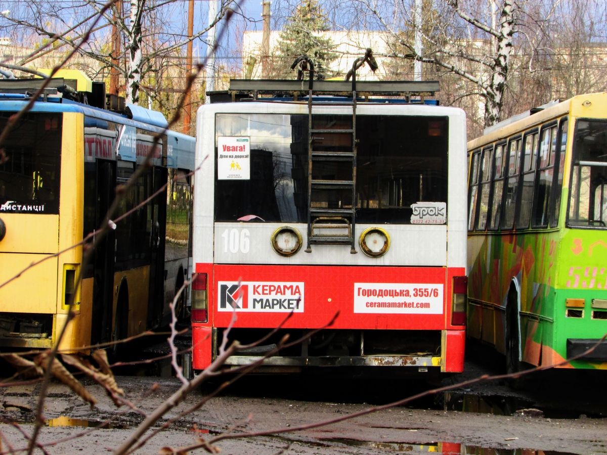 Lwów, LAZ E183D1 Nr 106