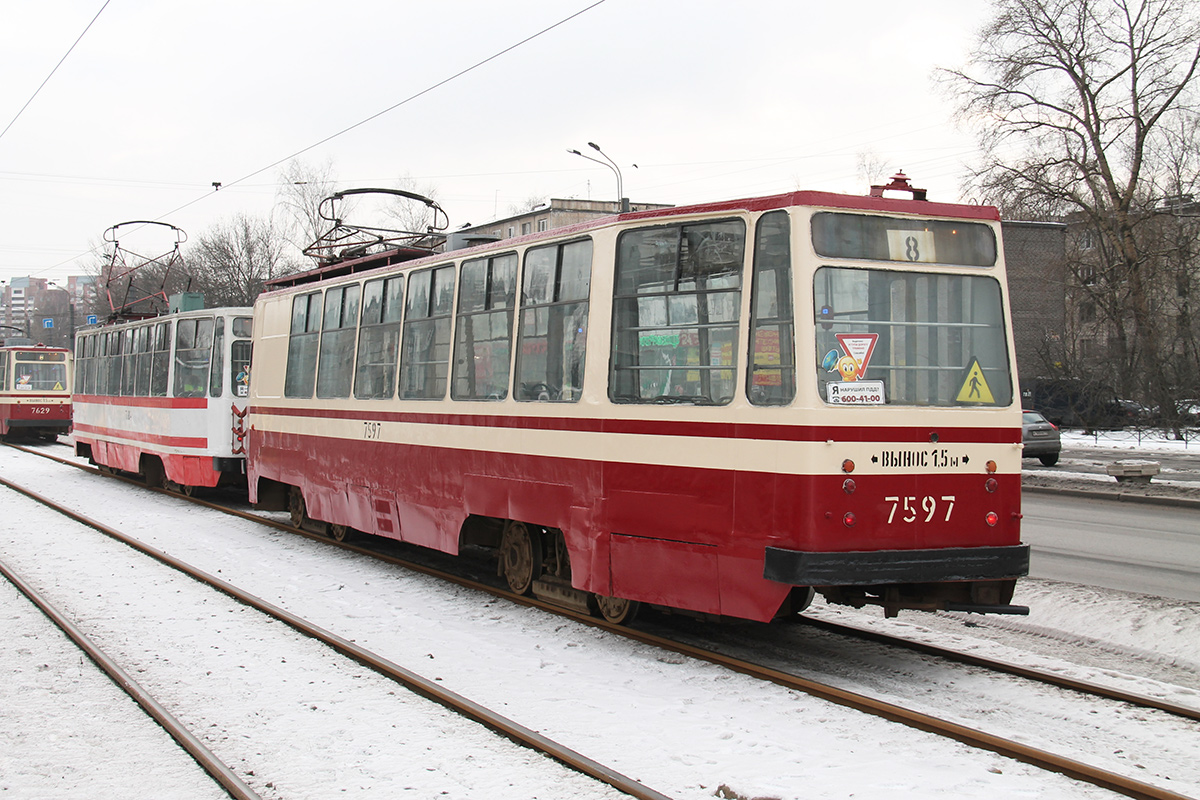 Санкт-Петербург, ЛМ-68М № 7597