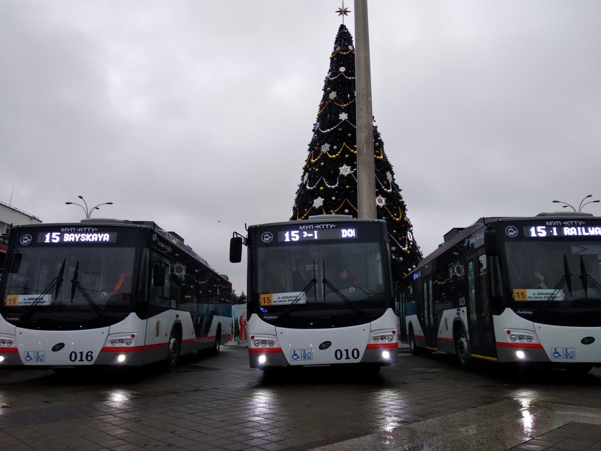 Краснодар, ВМЗ-5298.01 «Авангард» № 010; Краснодар — Презентация новых троллейбусов ВМЗ-5298.01 «Авангард» с системой протяжённого автономного хода Краснодар, ВМЗ-5298.01 «Авангард» № 010; Краснодар — Презентация новых троллейбусов ВМЗ-5298.01 «Авангард» с системой протяжённого автономного хода