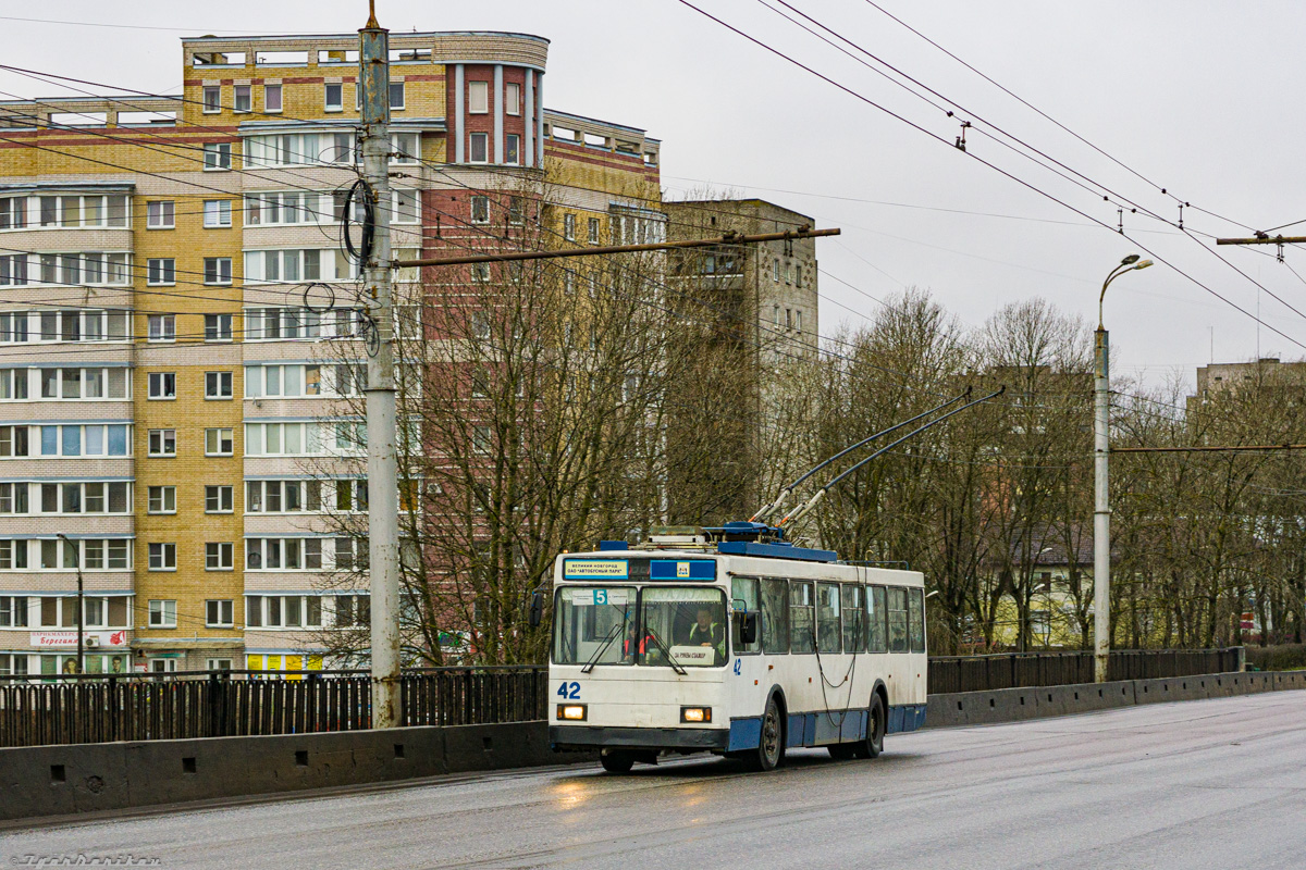 Великий Новгород, ВМЗ-5298-20 № 42