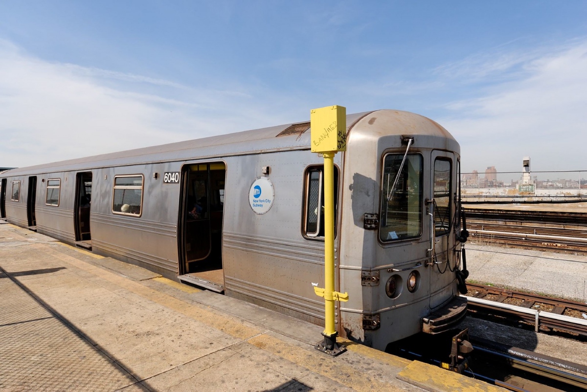 New York City, Pullman R46 č. 6040
