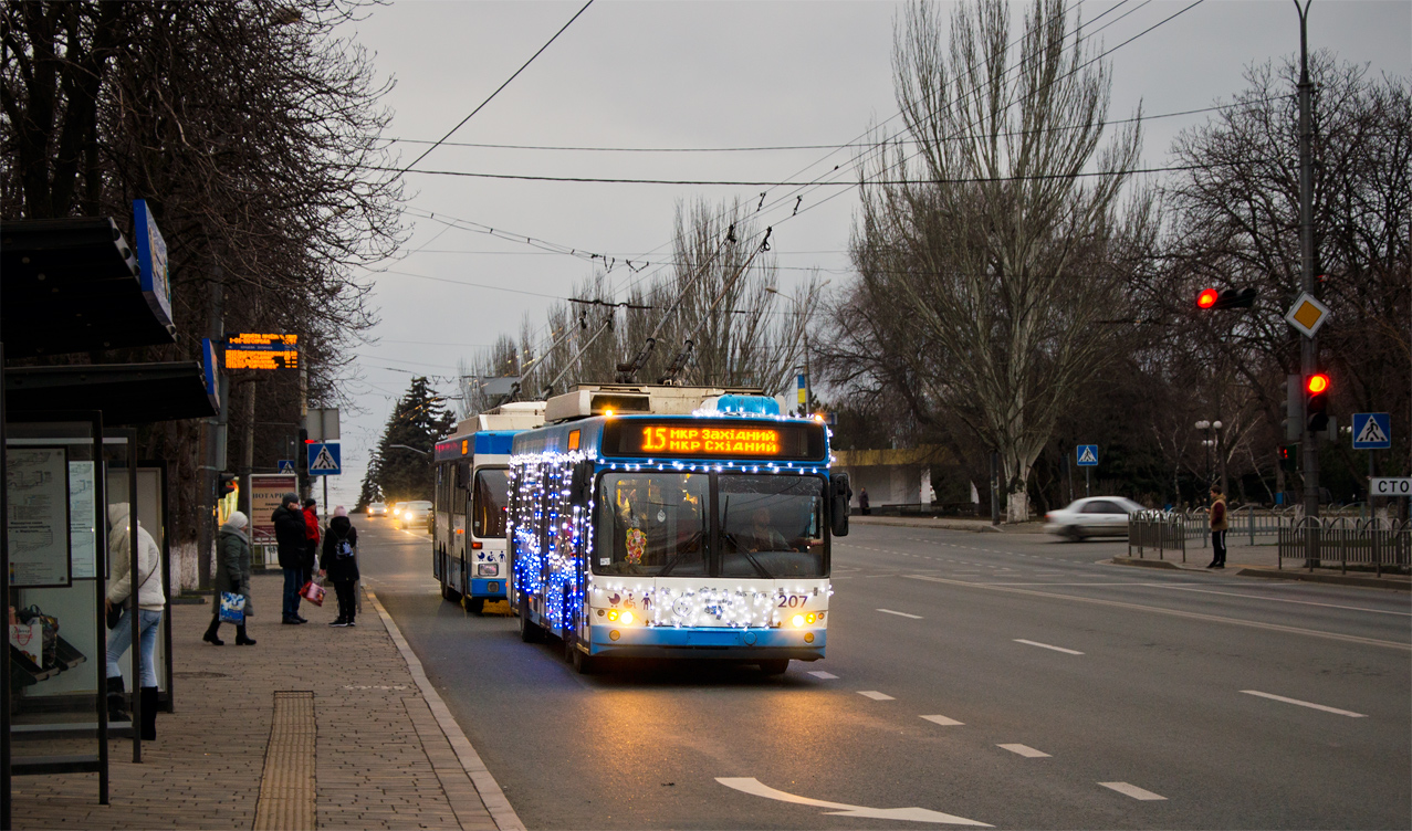 Мариуполь, Дніпро Т103 № 207