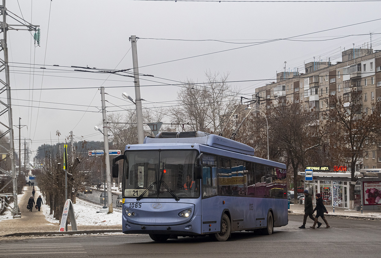Уфа, БТЗ-52763А № 1065