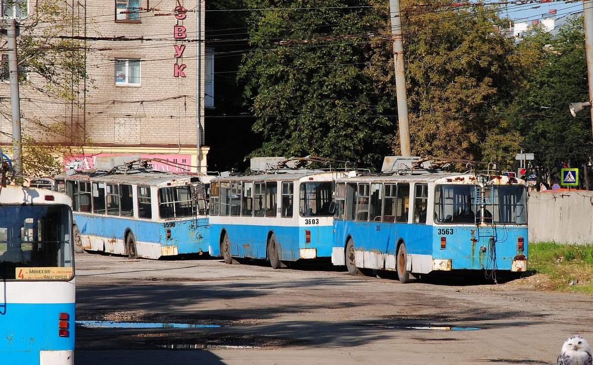 Нижній Новгород, Нижтролл (ЗиУ-682В) № 3563