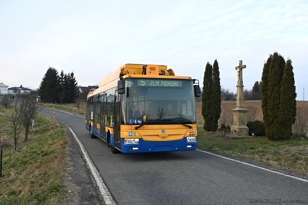 Злин, Škoda 30Tr SOR № 227