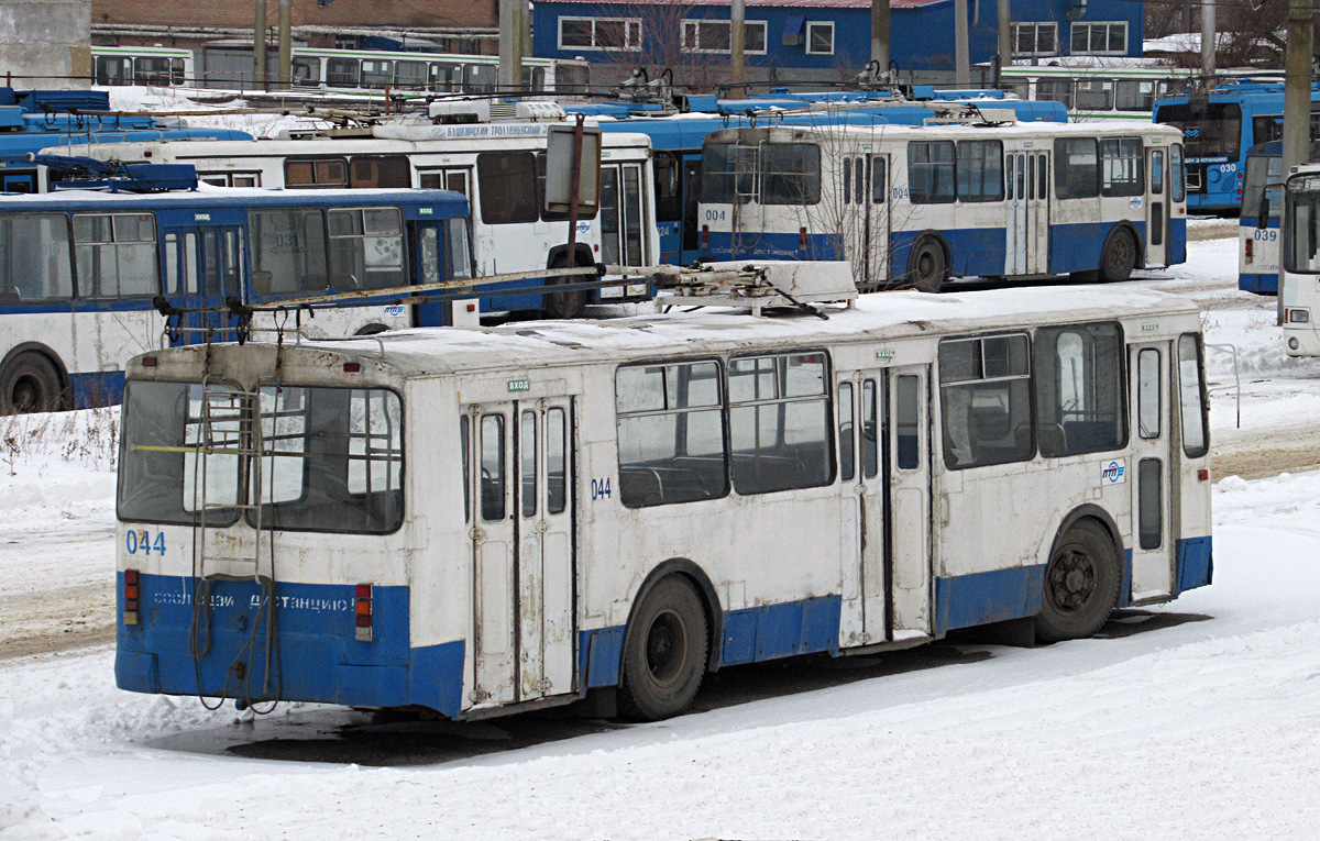 Новокуйбышевск, ЗиУ-682Г (СЗТМ) № 044