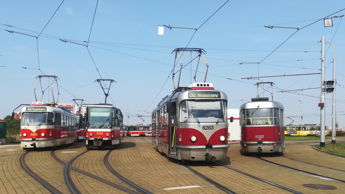 Прага, Tatra T3R.PLF № 8282; Прага, Tatra T3R.PLF № 8283; Прага, Tatra T6A5 № 8724; Прага, Tatra T3R.PLF № 8285