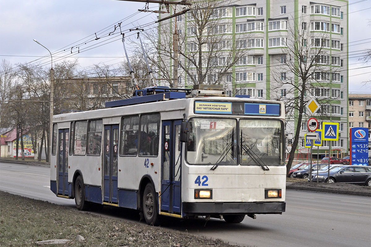 Великий Новгород, ВМЗ-5298-20 № 42