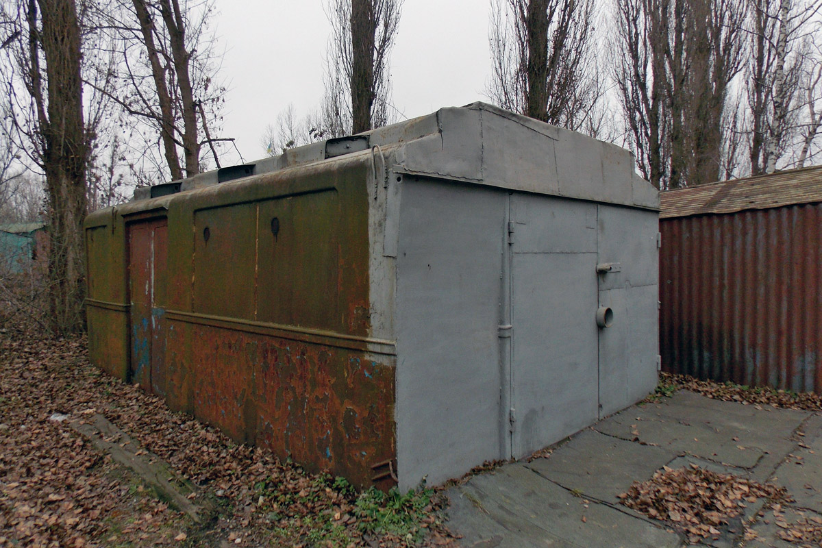 Москва — Метрополитен — Подвижной состав — А/Б; Харьков — Нецелевое использование (гаражи, бытовки, сараи..)