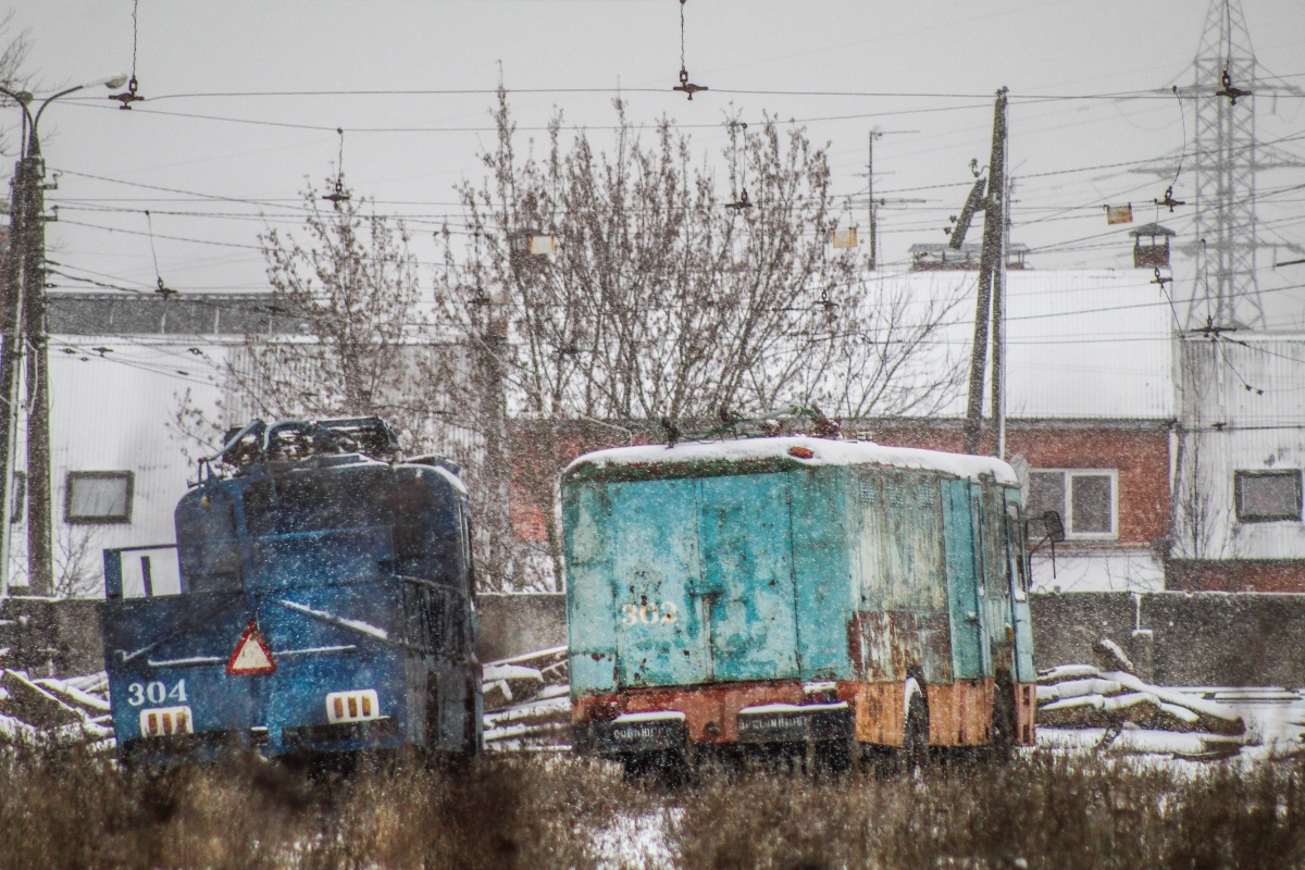 Тверь, КТГ-2 № 304; Тверь, КТГ-1 № 302; Тверь — Служебные и учебные троллейбусы