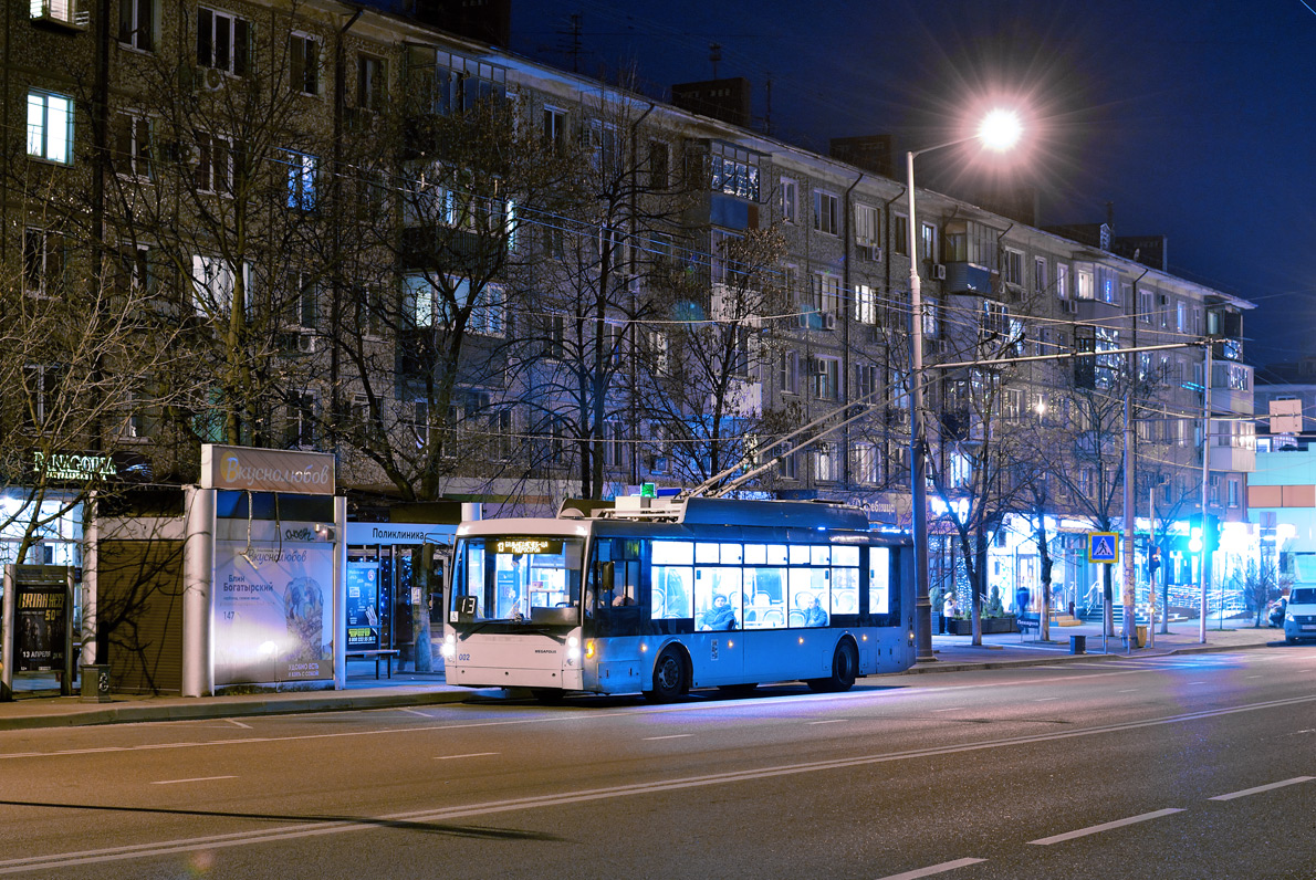 Краснодар, Тролза-5250 «Мегаполис» № 002
