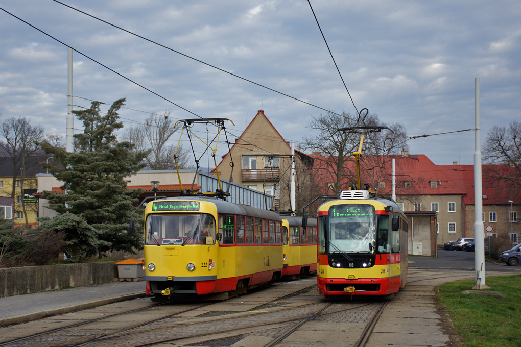 Most - Litvínov, Tatra T3M.3 Br. 222; Most - Litvínov, Vario LFR.S Br. 266