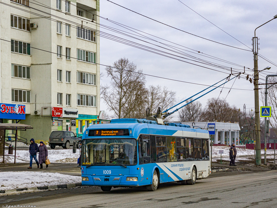 Пенза, БКМ 321 № 1009