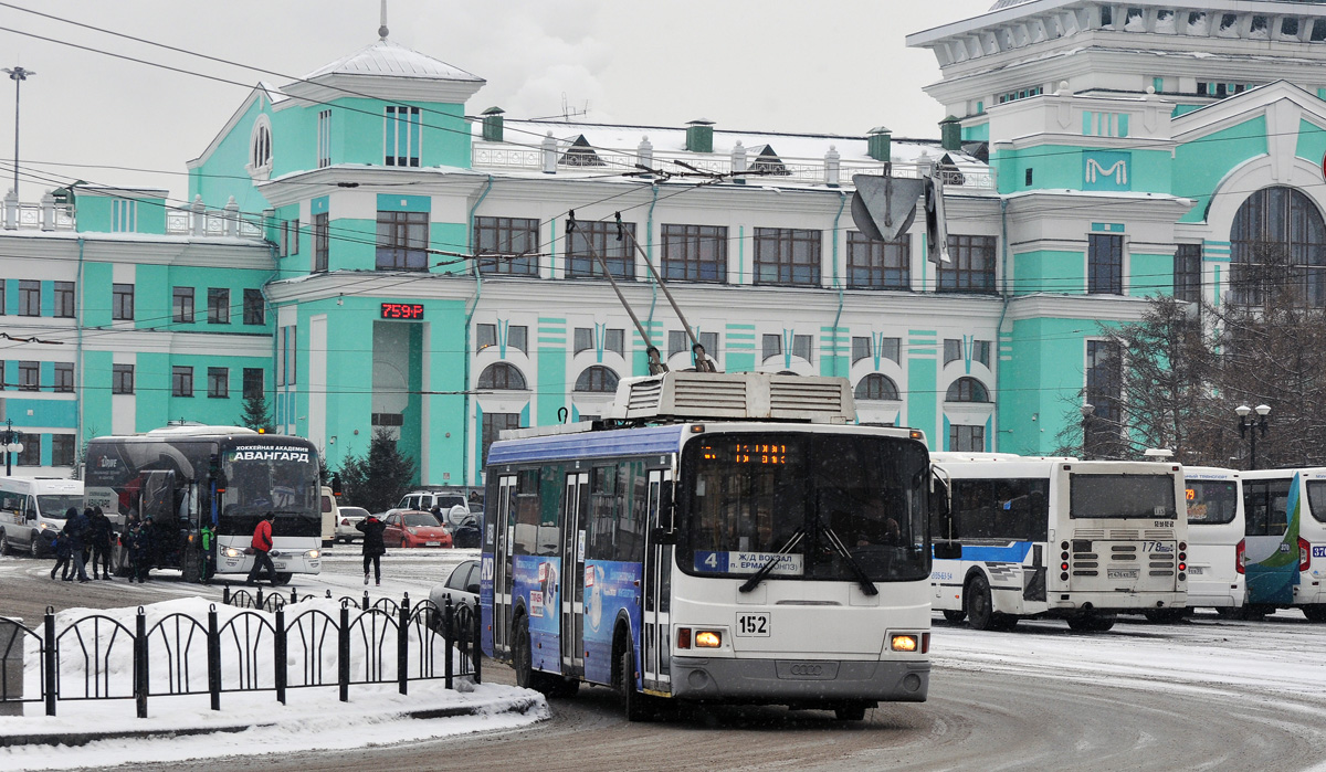 Омск, ЛиАЗ-52803 № 152