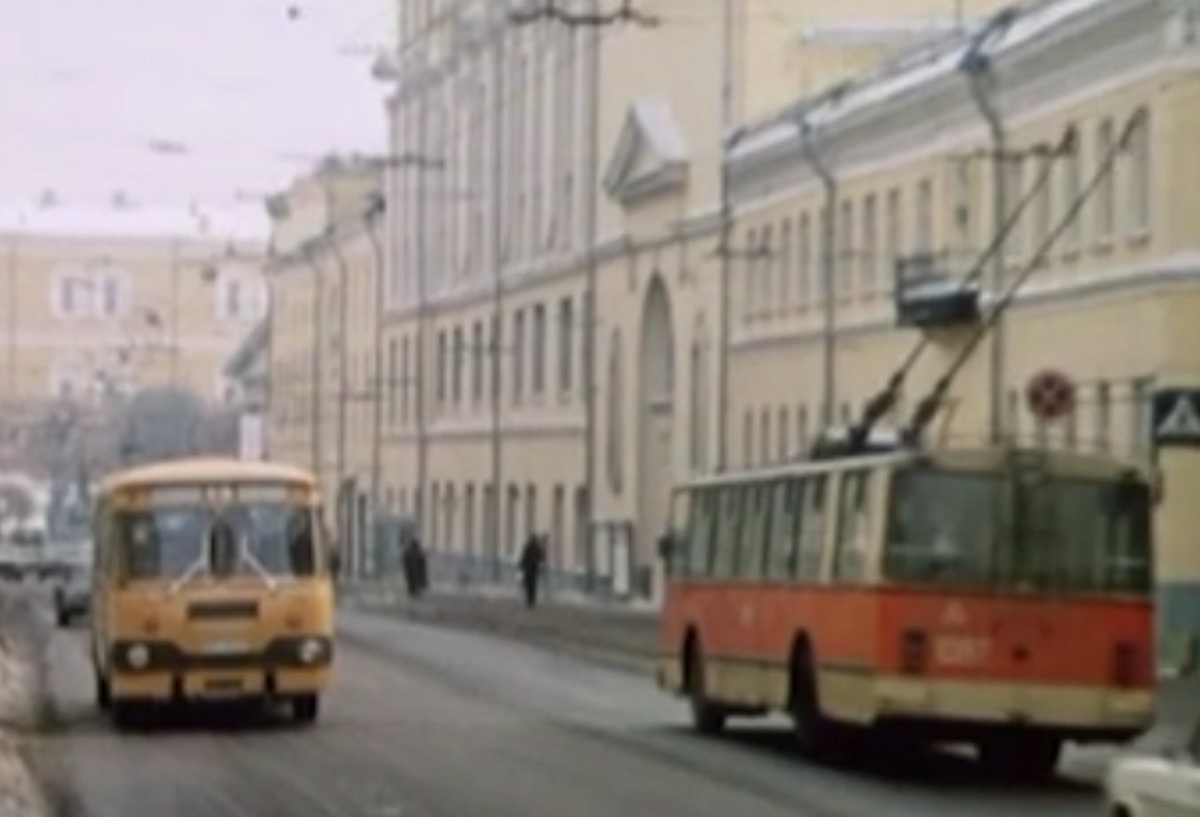 Москва, ЗиУ-682Б № 1017