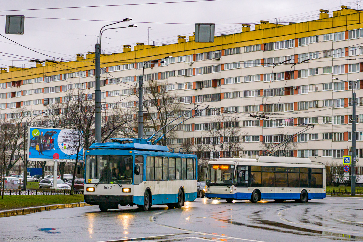 Санкт-Петербург, ПТЗ-5283 № 1682; Санкт-Петербург, Тролза-5265.00 «Мегаполис» № 1343