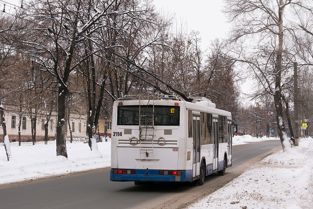 Уфа, НефАЗ-БТЗ 52765Р № 2114