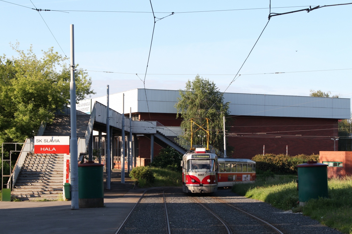 Prága, Tatra T3R.PLF — 8261